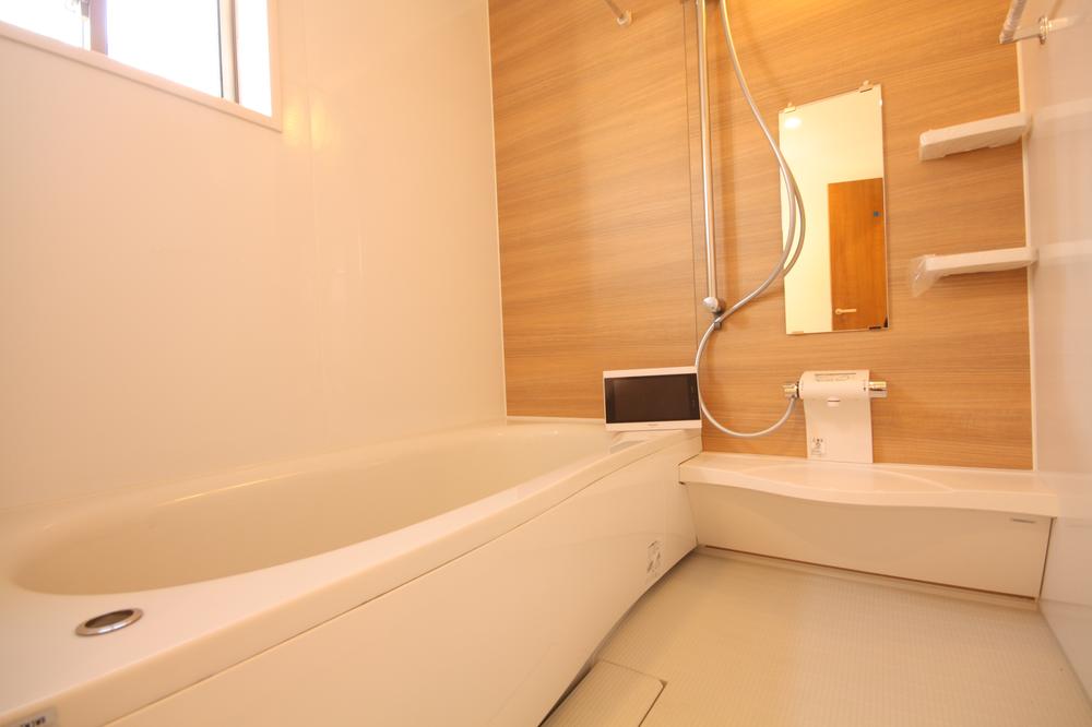 Bathroom. Indoor (12 May 2013) Shooting