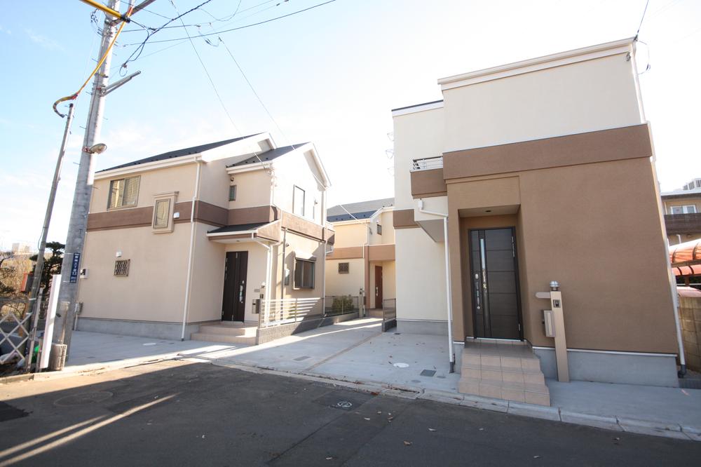 Local appearance photo. Local (12 May 2013) Shooting