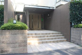 Entrance. Rent 3000 yen down