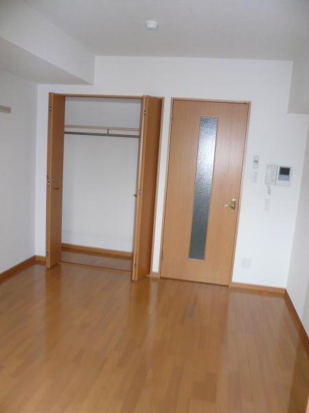 Living and room. Rent 3000 yen down