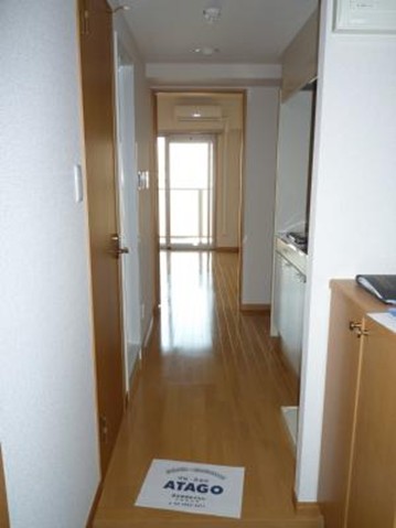 Entrance. Rent 3000 yen down