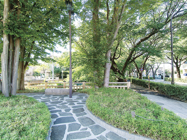 Surrounding environment. Tamagawa (about 220m ・ A 3-minute walk)