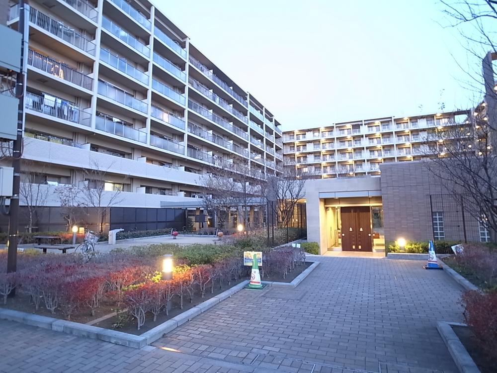 Local appearance photo. Local (12 May 2013) Shooting