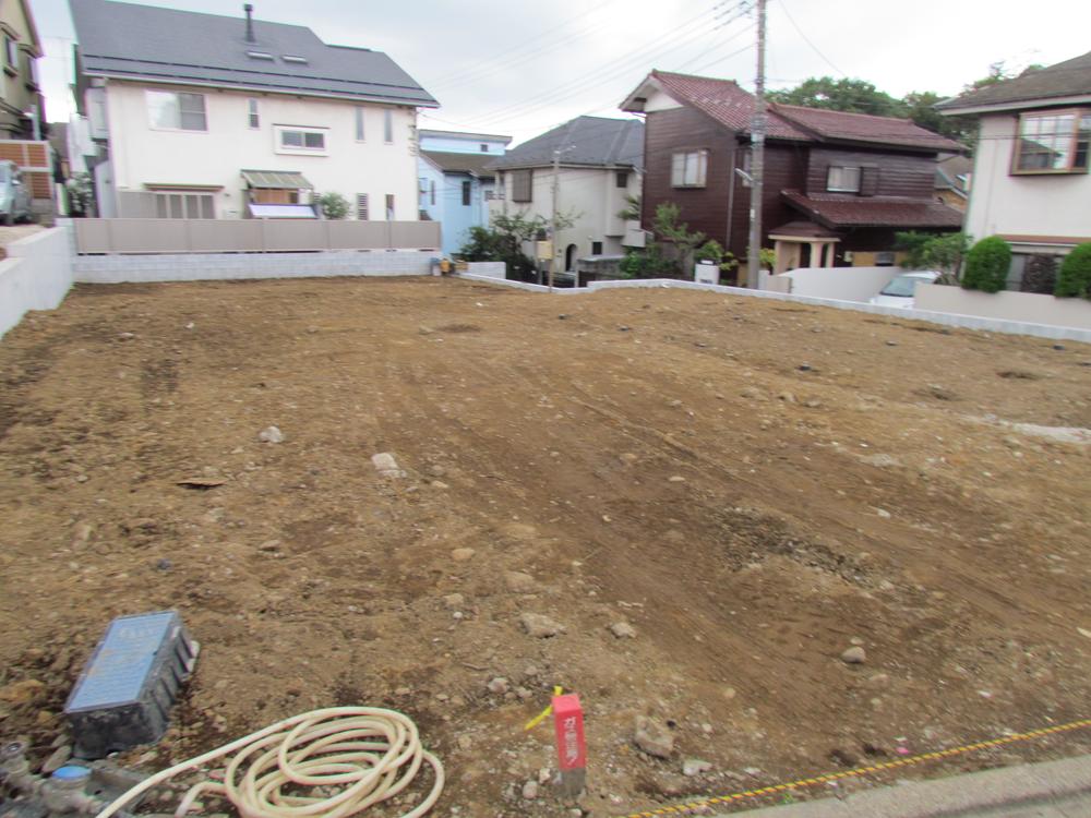 Local appearance photo. Local (10 May 2013) Shooting