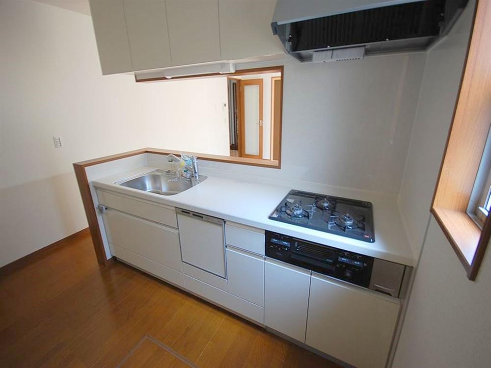 Same specifications photo (kitchen)