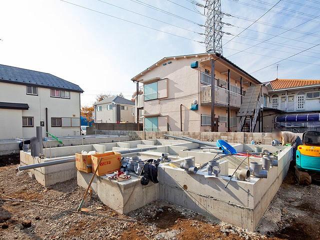 Local appearance photo. Local (12 May 2013) Shooting