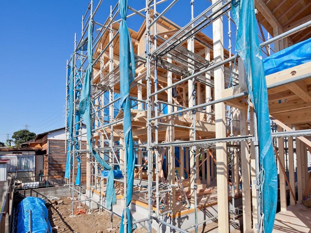 Local appearance photo. Local (11 May 2013) Shooting