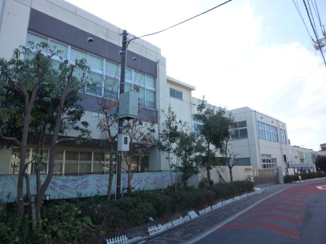 Primary school. 560m up to municipal alpine elementary school (elementary school)