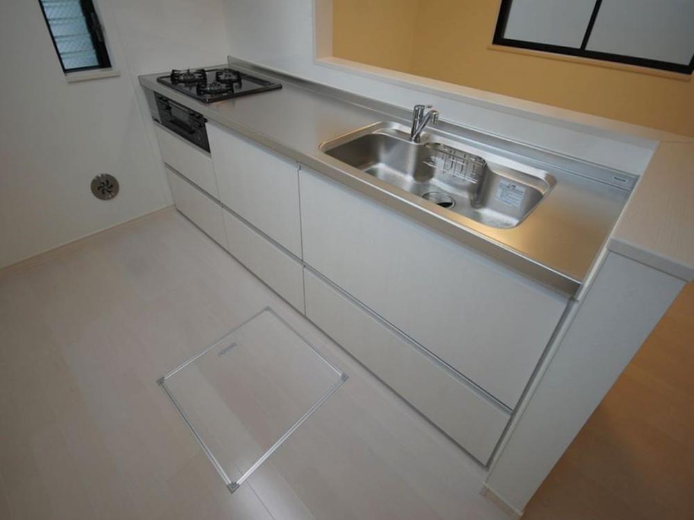 Same specifications photo (kitchen). Seller same specifications