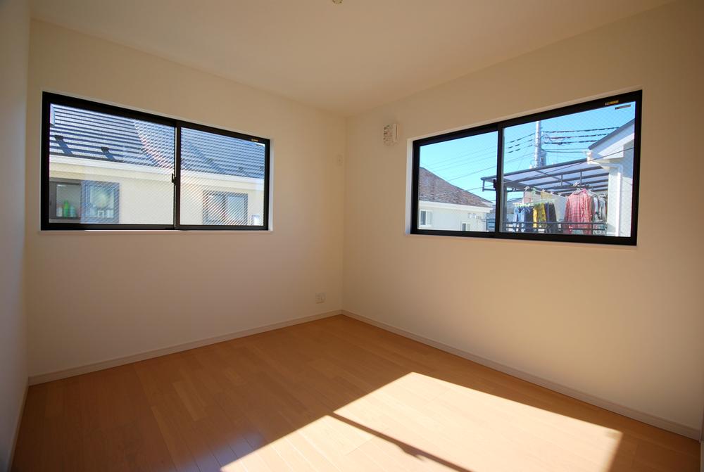 Same specifications photos (Other introspection). Seller same specifications