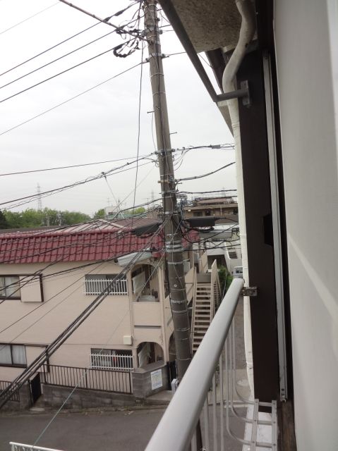 Other room space. Jose and laundry East window