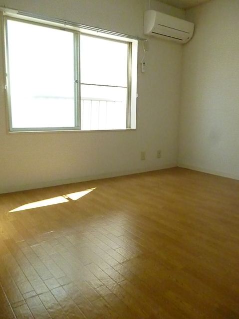 Living and room. It is the flooring of Western-style.