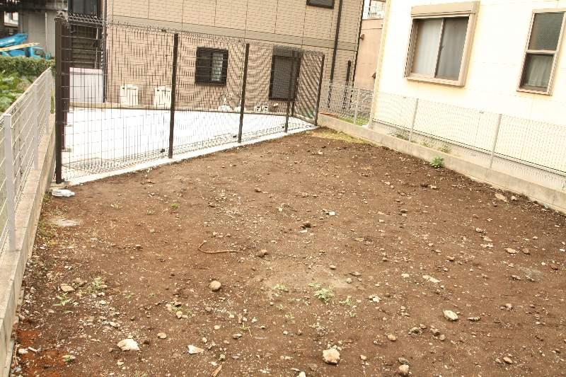 Local land photo. Local (10 May 2013) Shooting