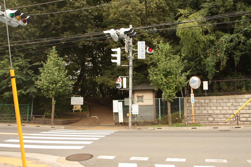 park. 150m to the square