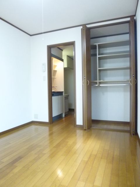 Other room space. Airy is a good floor plan