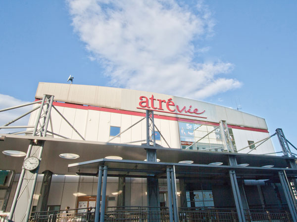 Surrounding environment. Atorevi Mitaka (about 410m / 6-minute walk)