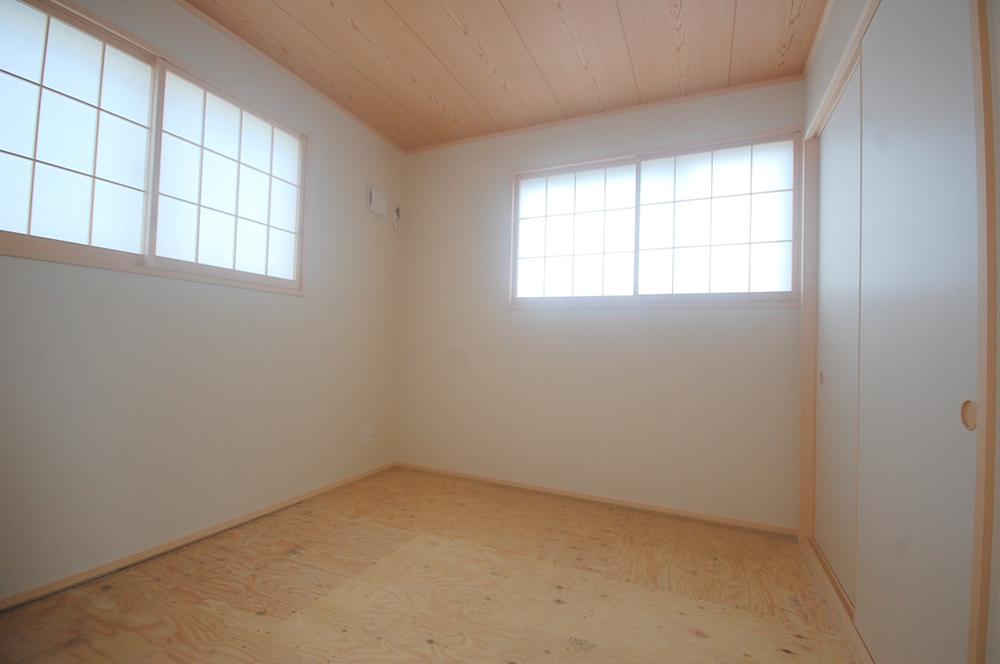 Non-living room. Japanese-style room 4.5 Pledge