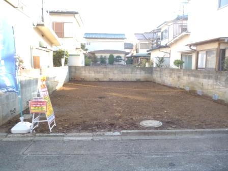 Local appearance photo. Local (12 May 2013) Shooting