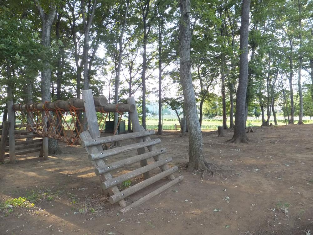 park. 834m to the bottom sand park