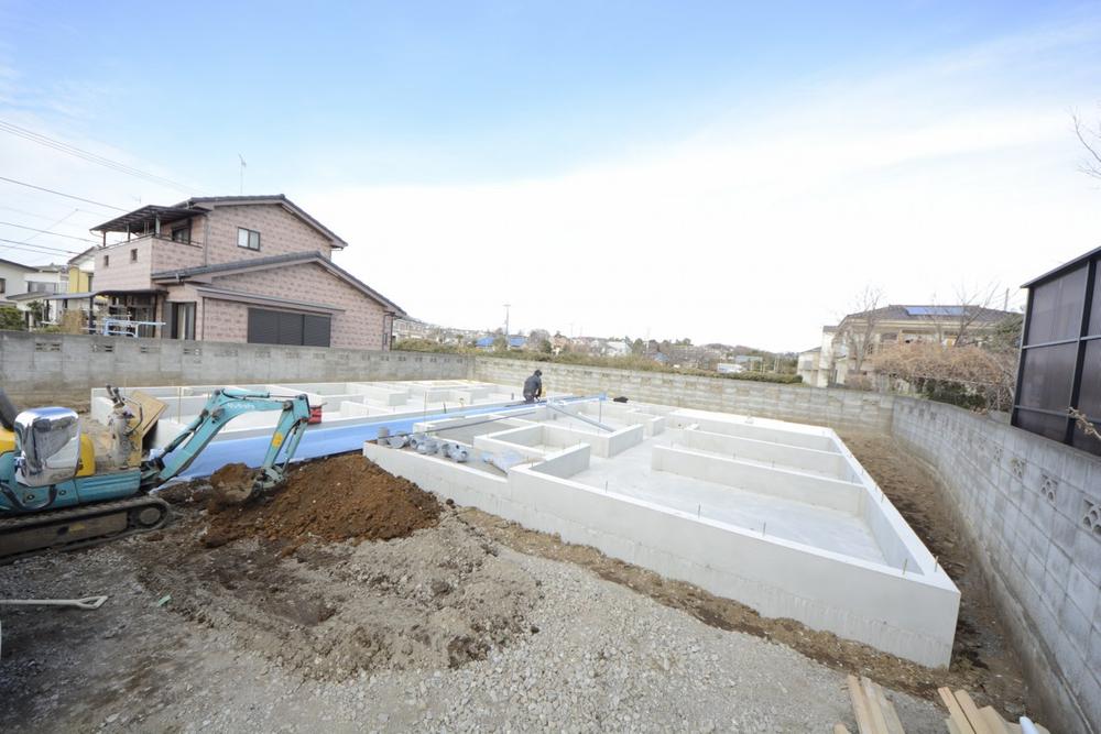 Local appearance photo. Local (12 May 2013) Shooting