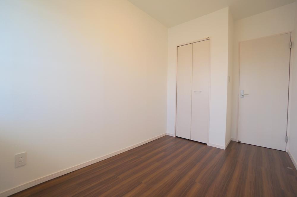 Other introspection. Western style room