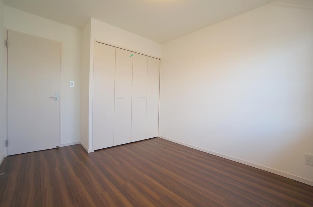 Other introspection. Western style room