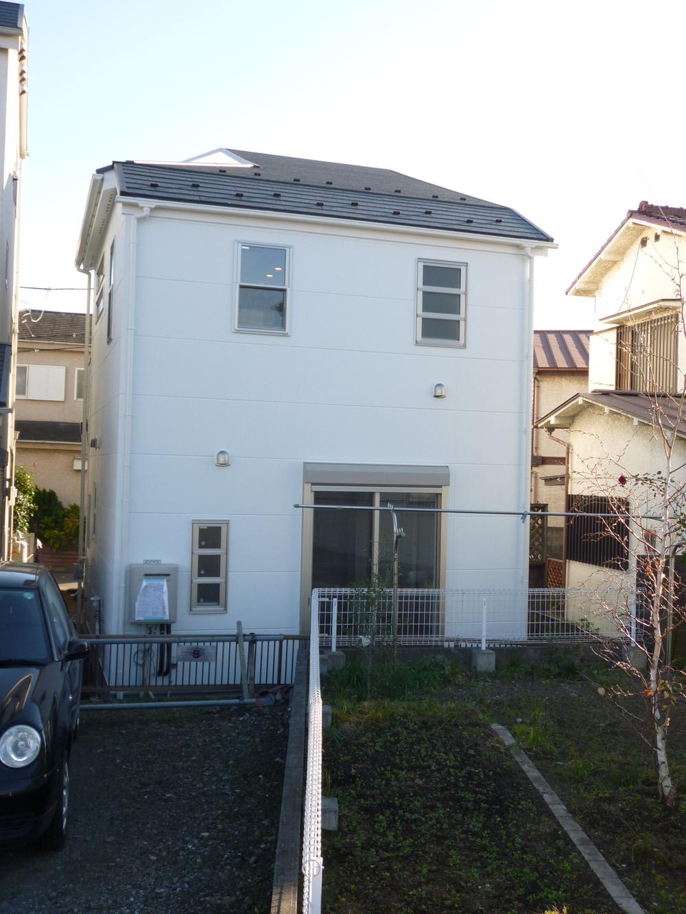 Local appearance photo. Local (12 May 2013) Shooting