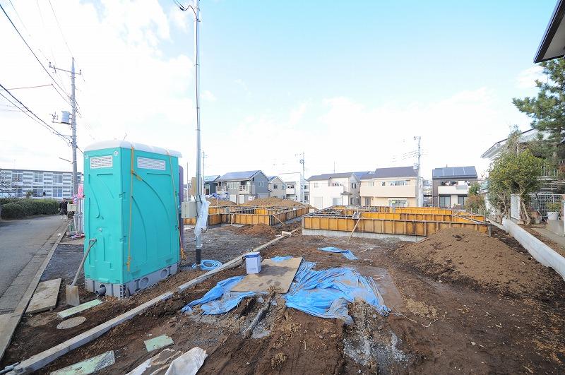 Local appearance photo. Local (12 May 2013) Shooting