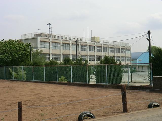 Junior high school. Musashimurayama 281m to stand third junior high school