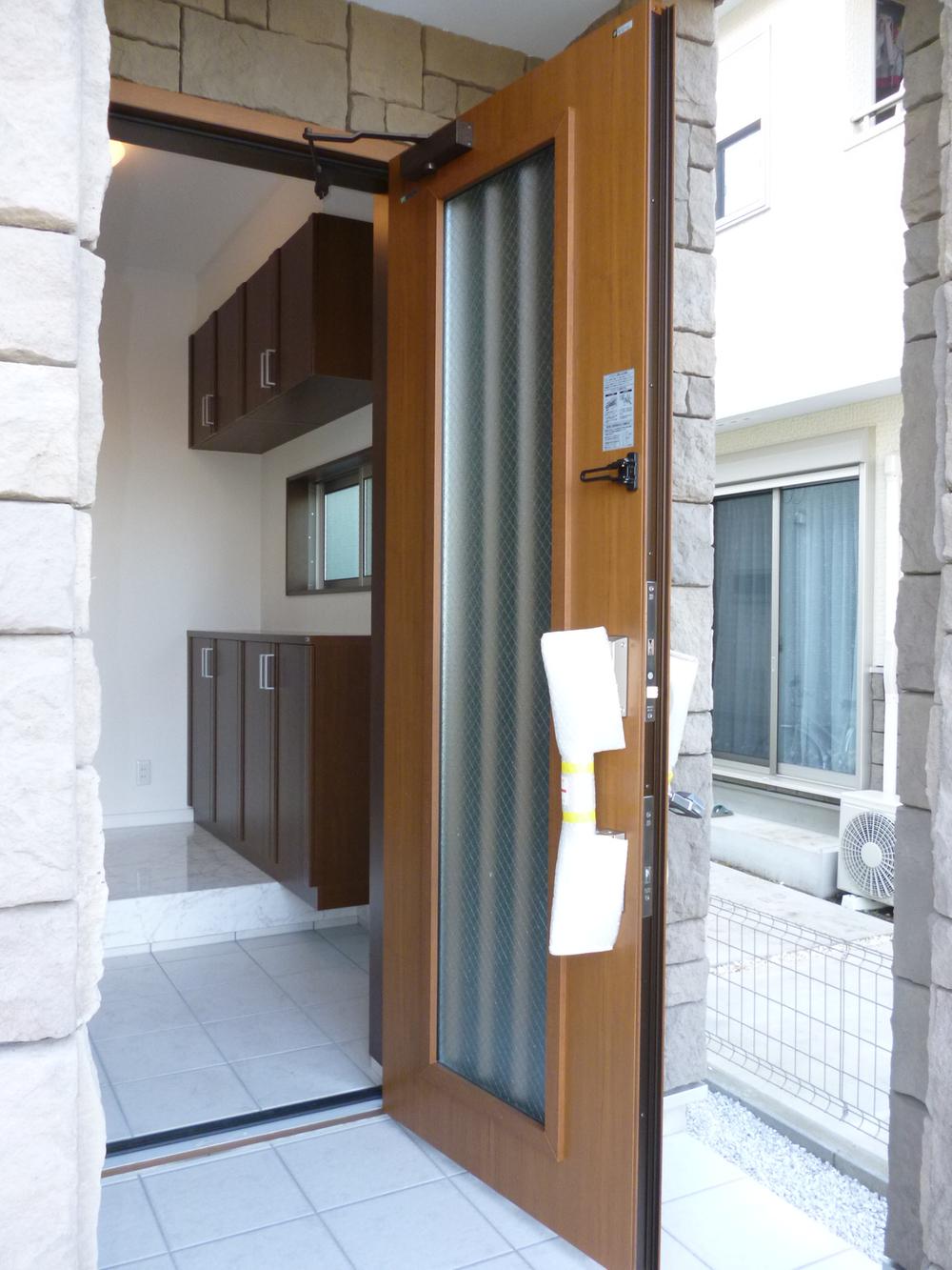 Other Equipment. Standard equipment was both high crime prevention and convenient function that does not show the key hole "Smart control key" (seller construction cases)