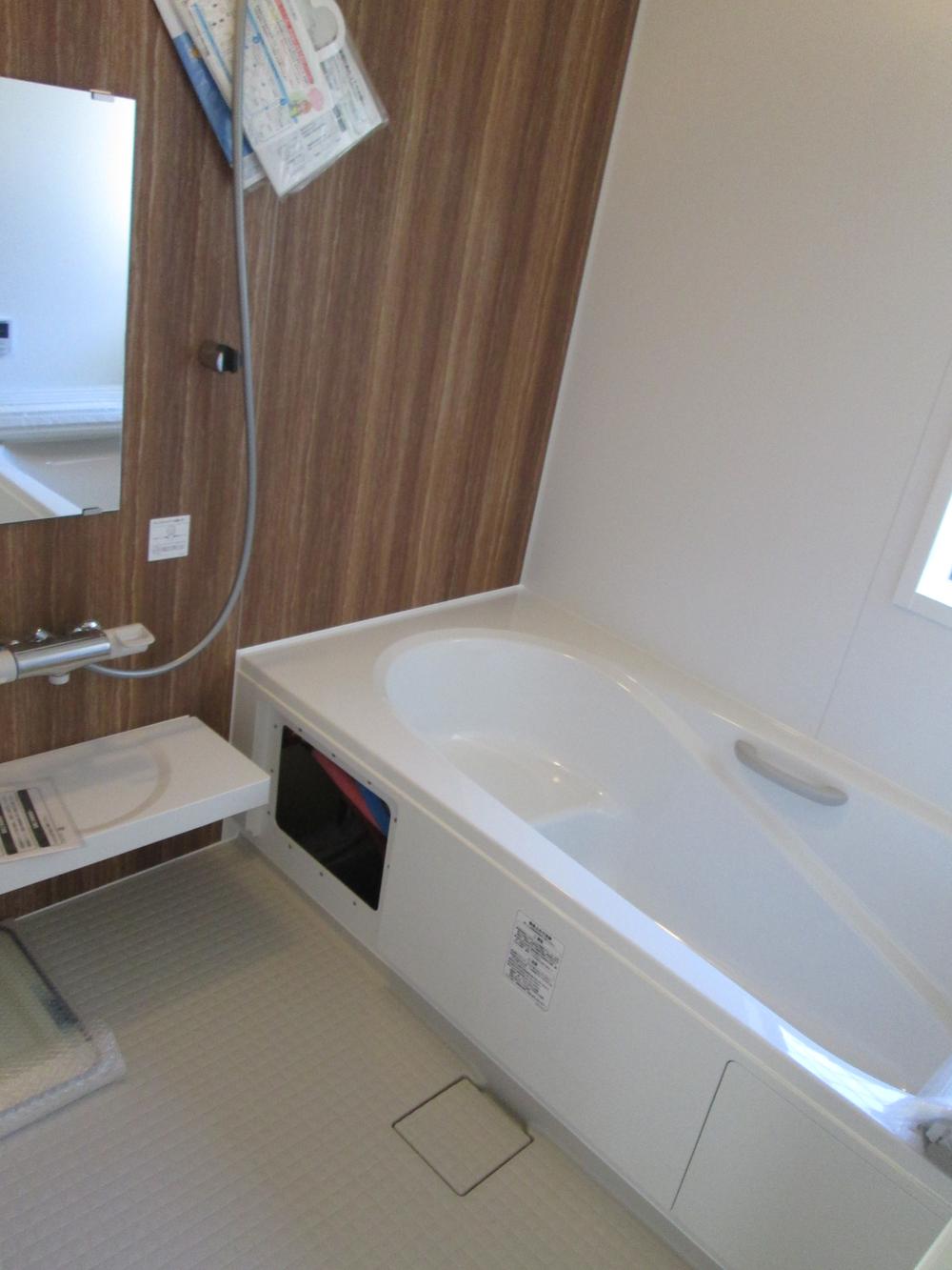 Bathroom. Building 2