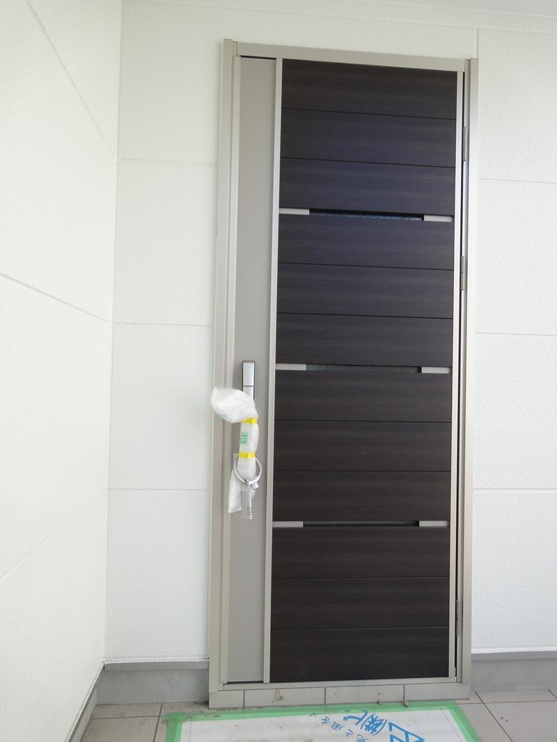 Entrance. (December 2013) Shooting