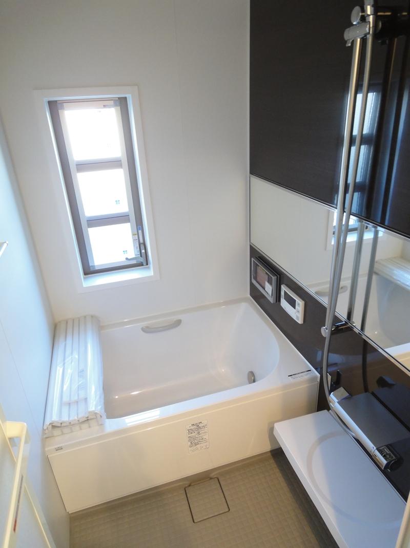 Bathroom. (December 2013) Shooting