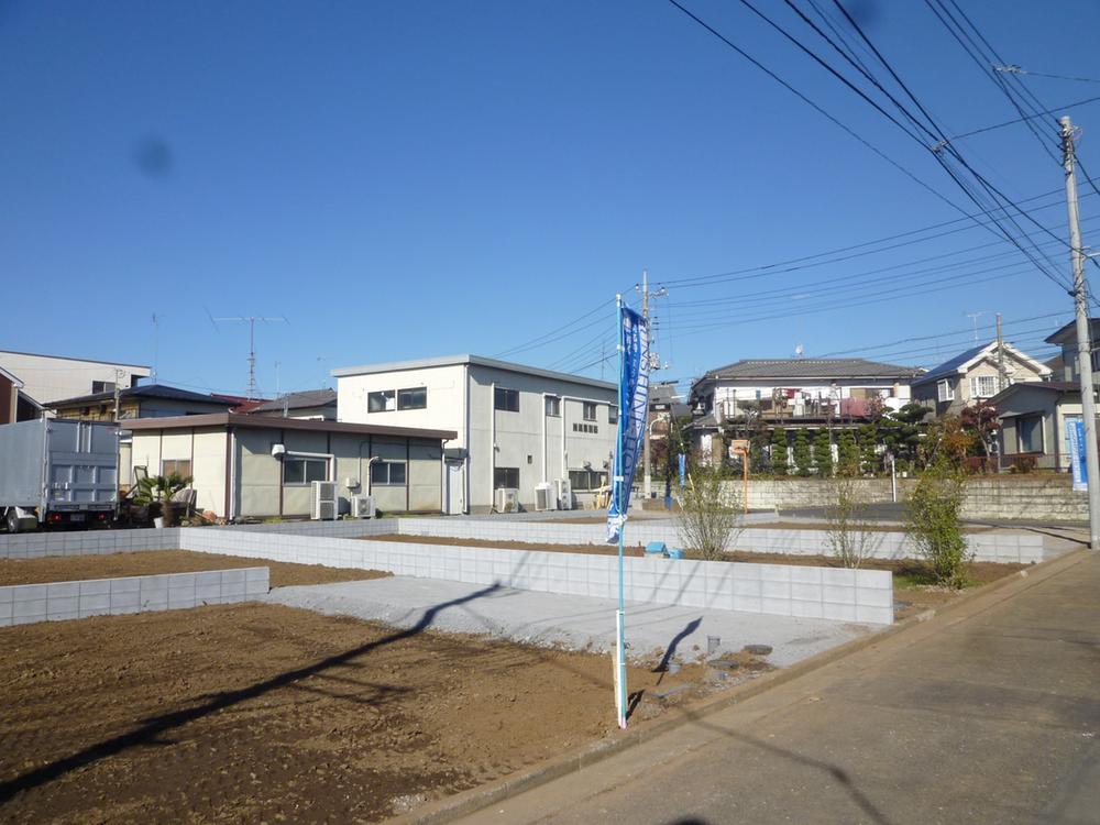 Local appearance photo. Local (11 May 2013) Shooting