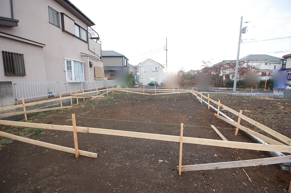 Local appearance photo. Current state December shooting