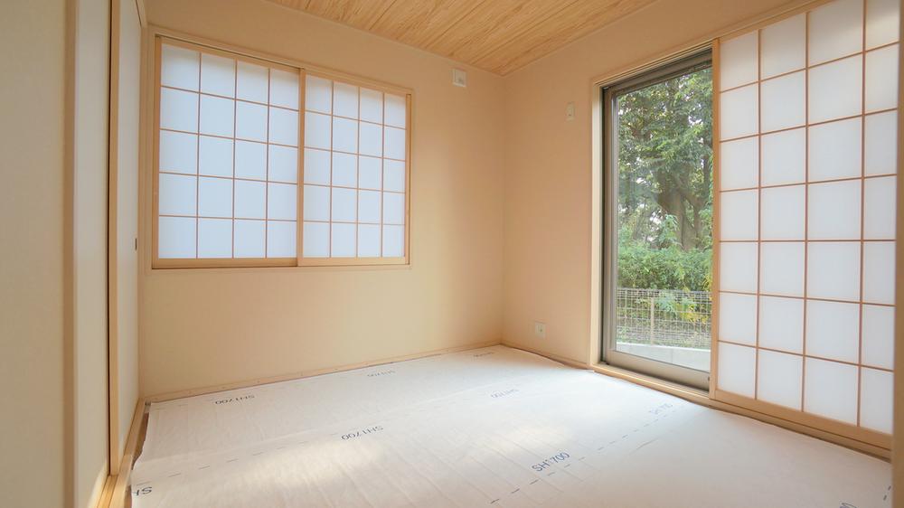 Other introspection. Japanese style room