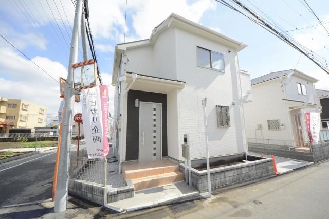 Local appearance photo. 1 Building Corner lot site (October 2013) Shooting