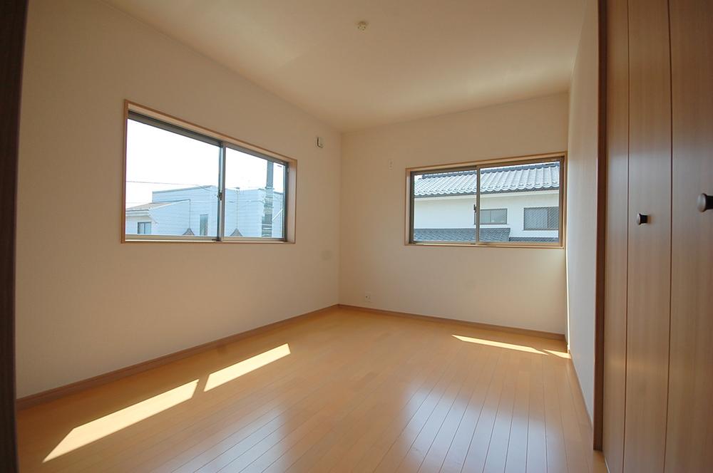 Same specifications photos (Other introspection). Example of construction