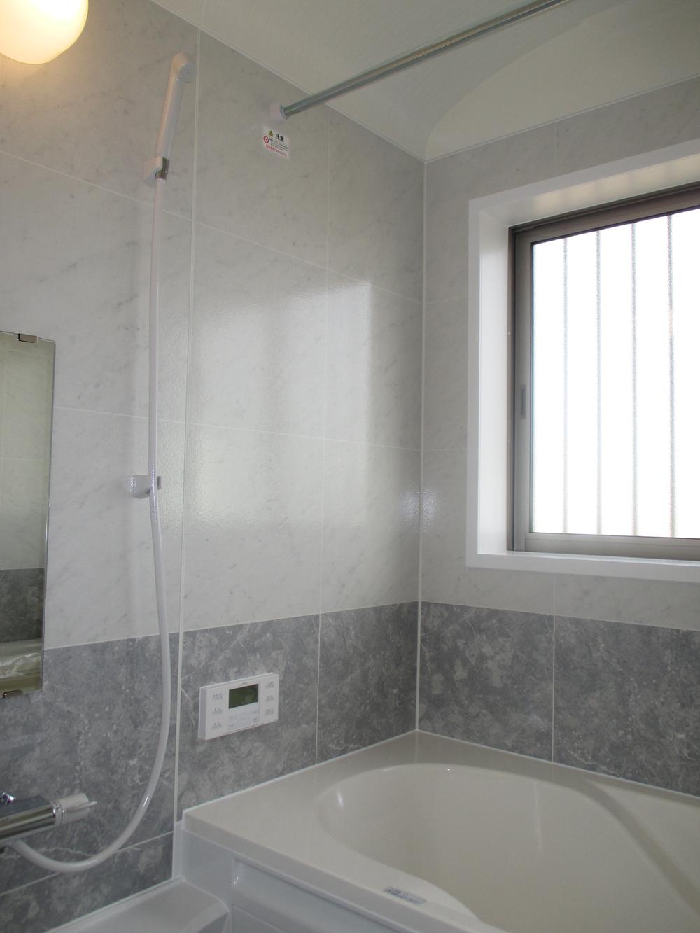 Bathroom. Indoor (12 May 2013) Shooting