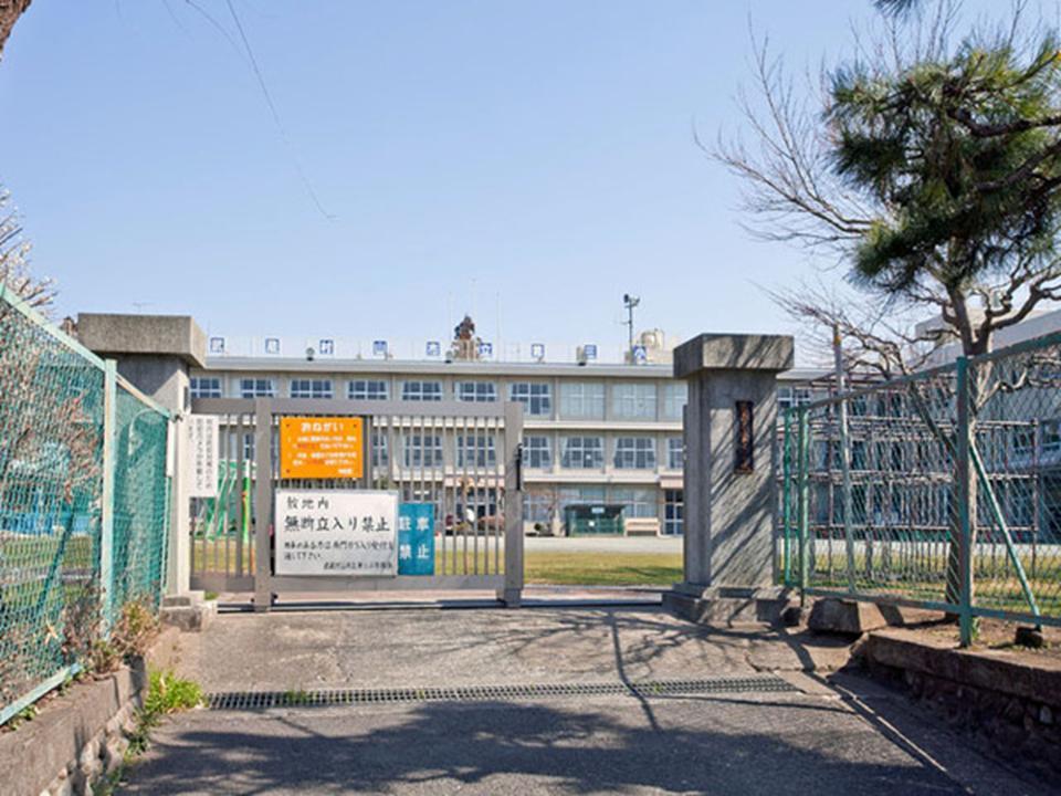Junior high school. Musashimurayama 281m to stand third junior high school