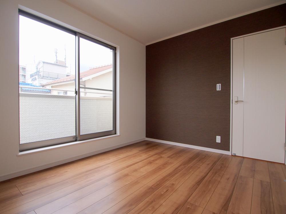 Same specifications photos (Other introspection). Example of construction