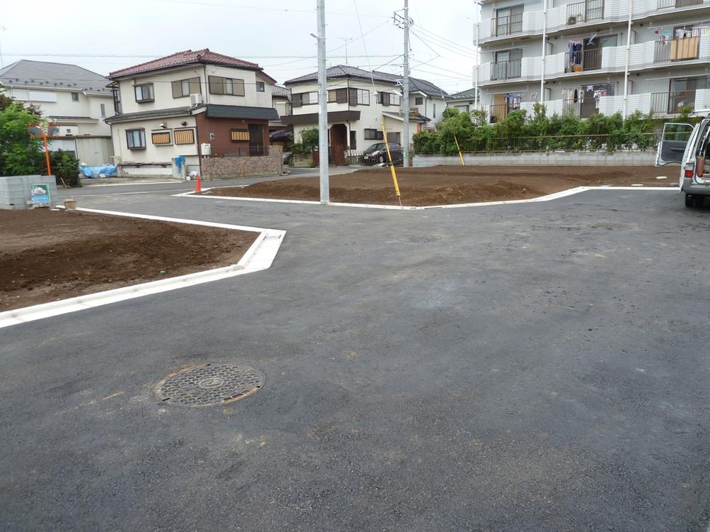Local photos, including front road. Front road with a focus on the south side is ideal as a residential area, Width 5 ~ 6m is! 