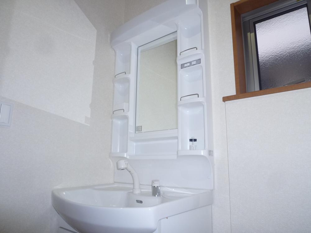 Same specifications photos (Other introspection). Same specifications