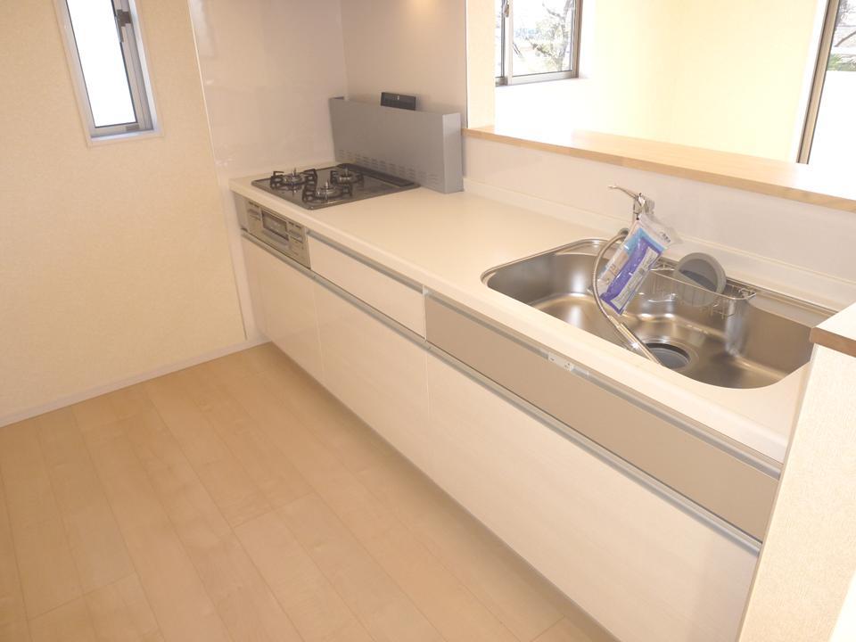 Kitchen. Building 2 Kitchen (12 May 2013) Shooting