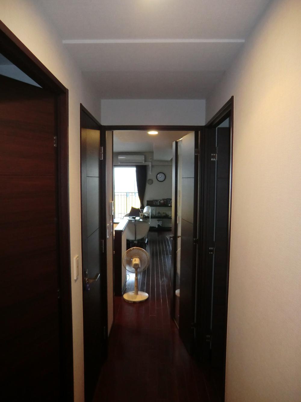 Other introspection. Room (August 2011) shooting