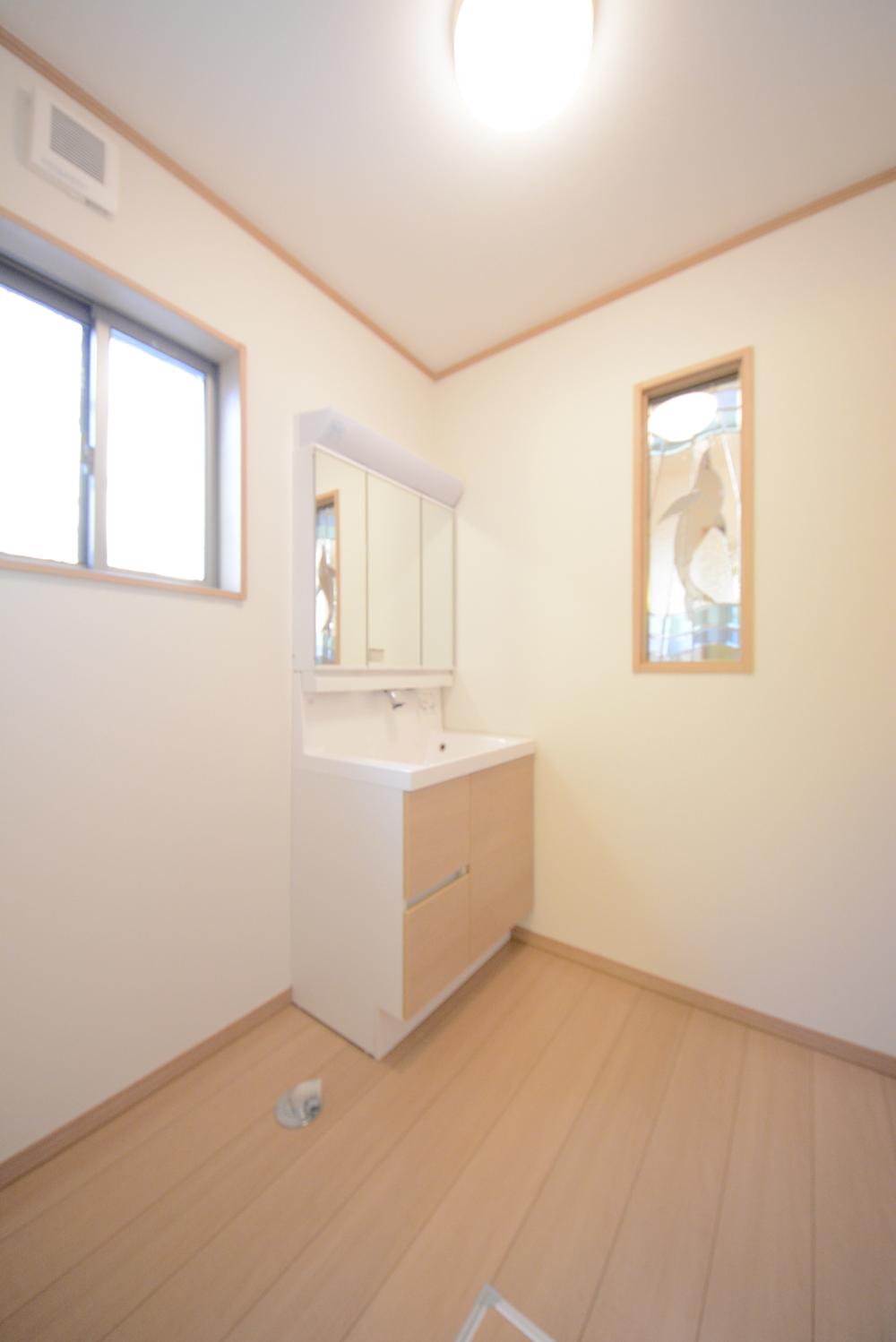 Wash basin, toilet. sanitary