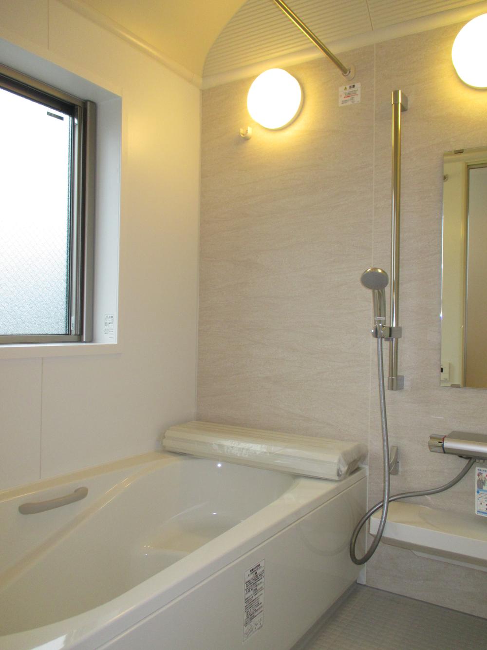 Bathroom. Indoor (10 May 2013) Shooting  ■ ◇ Corporation housing market ◇ ■
