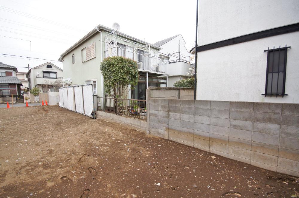 Local land photo. Since it is a building conditions Mu sell land, Architecture is available at your favorite builders.