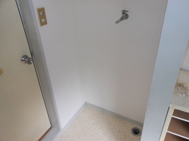 Other room space. The undressing space if you stick the curtain