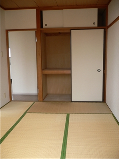 Other room space. Japanese-style room 6 quires and closet